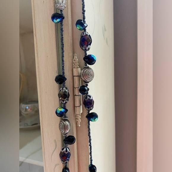 Art Deco Necklace w/Glass and Seed Beads - Various Shapes & Colors    Iridescent - Picture 4 of 6